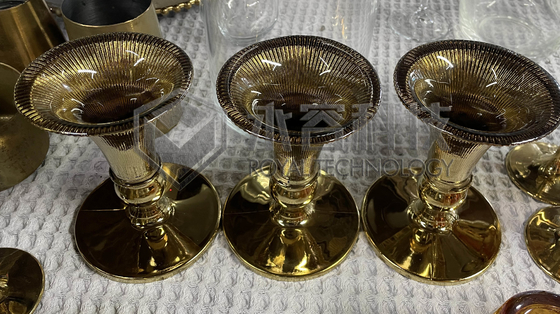Çift Taraflı Altın Kaplama Makinesi Güçlü Yapışkanlık Salat Altın Dekoratif Cam Üzerinde