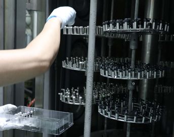 Güçlü Yapışma Yenilikçi Özel PVD Makinesi PPS Mühendislik Plastik Nikel Kaplama